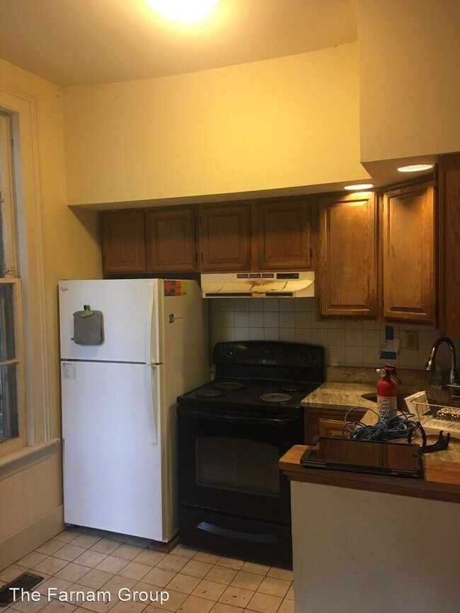 Foto del edificio - 4 br, 2 bath House - 101 Howe St