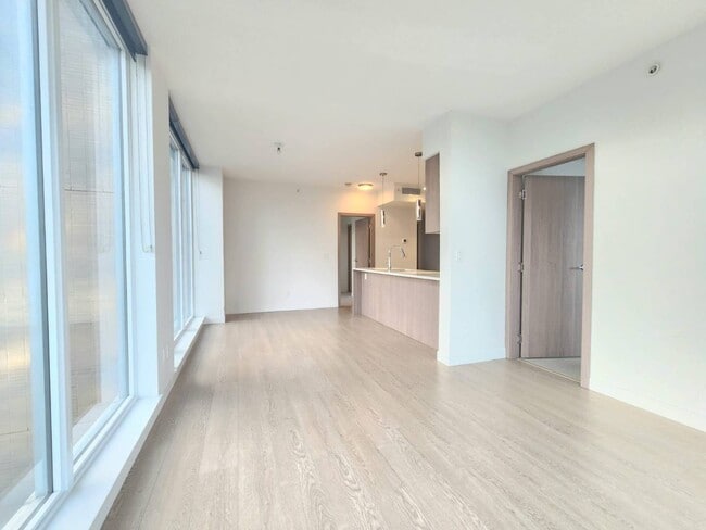 Building Photo - 1103-8988 Patterson