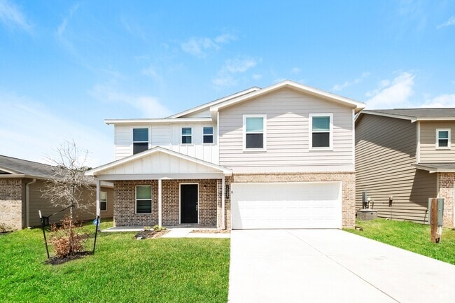 Building Photo - 15689 Briar Frst Dr