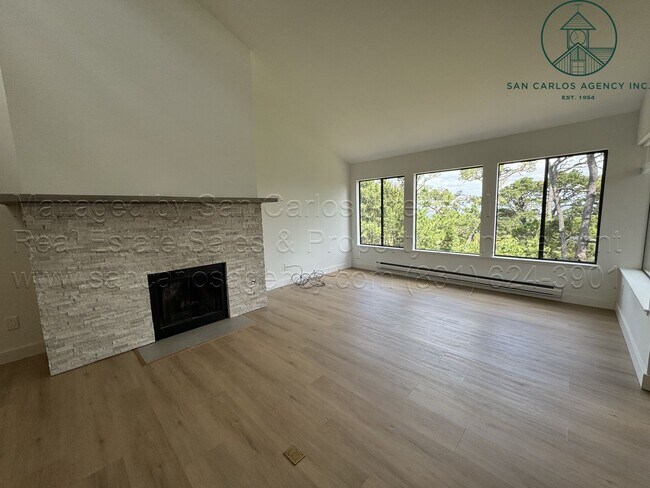 Building Photo - Immaculately Updated Three Bedroom Shepher...