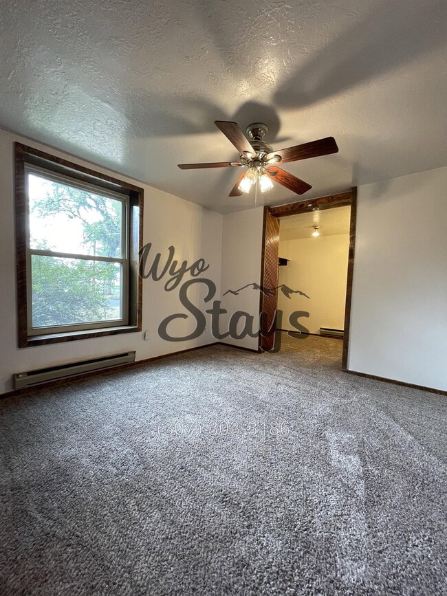 Building Photo - 409 S Brooks St