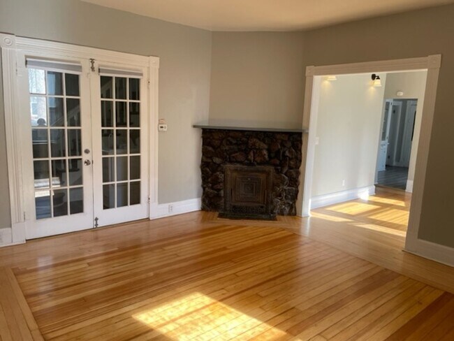 Foto del edificio - 311 E Brookside St