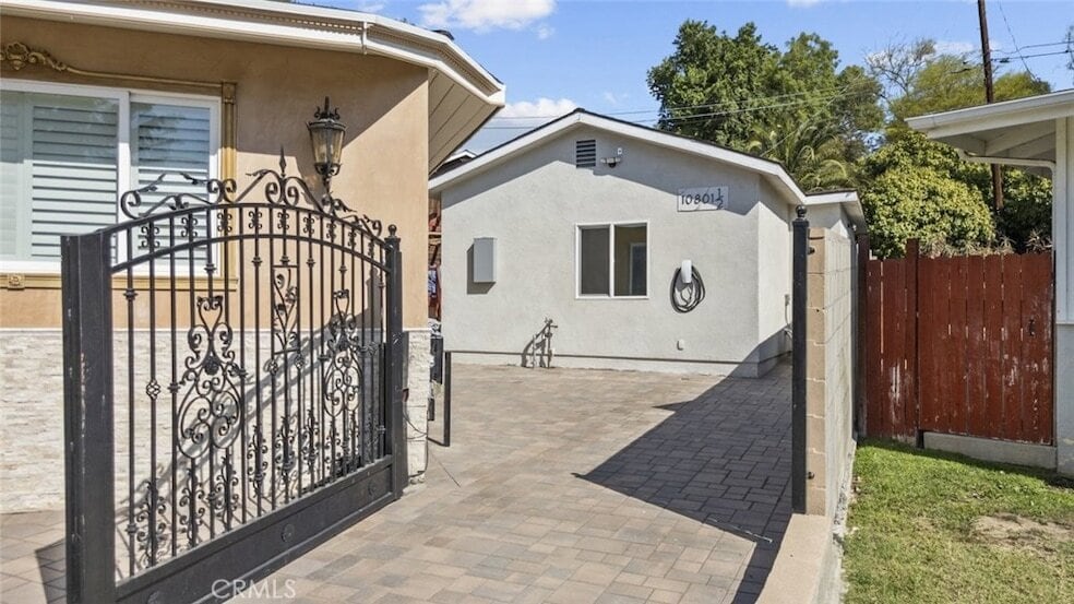 Primary Photo - 10801 1/2 Wescott Avenue Unit