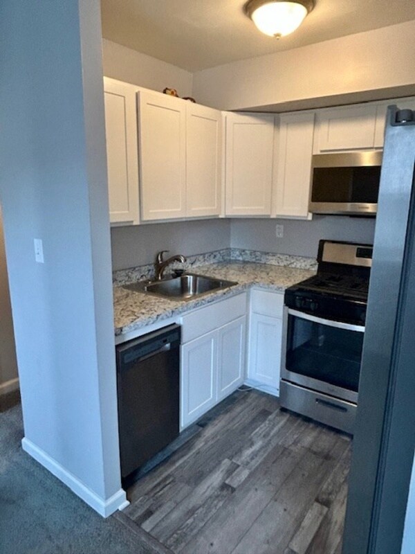 Foto del edificio - 4411 Falls Bridge Dr