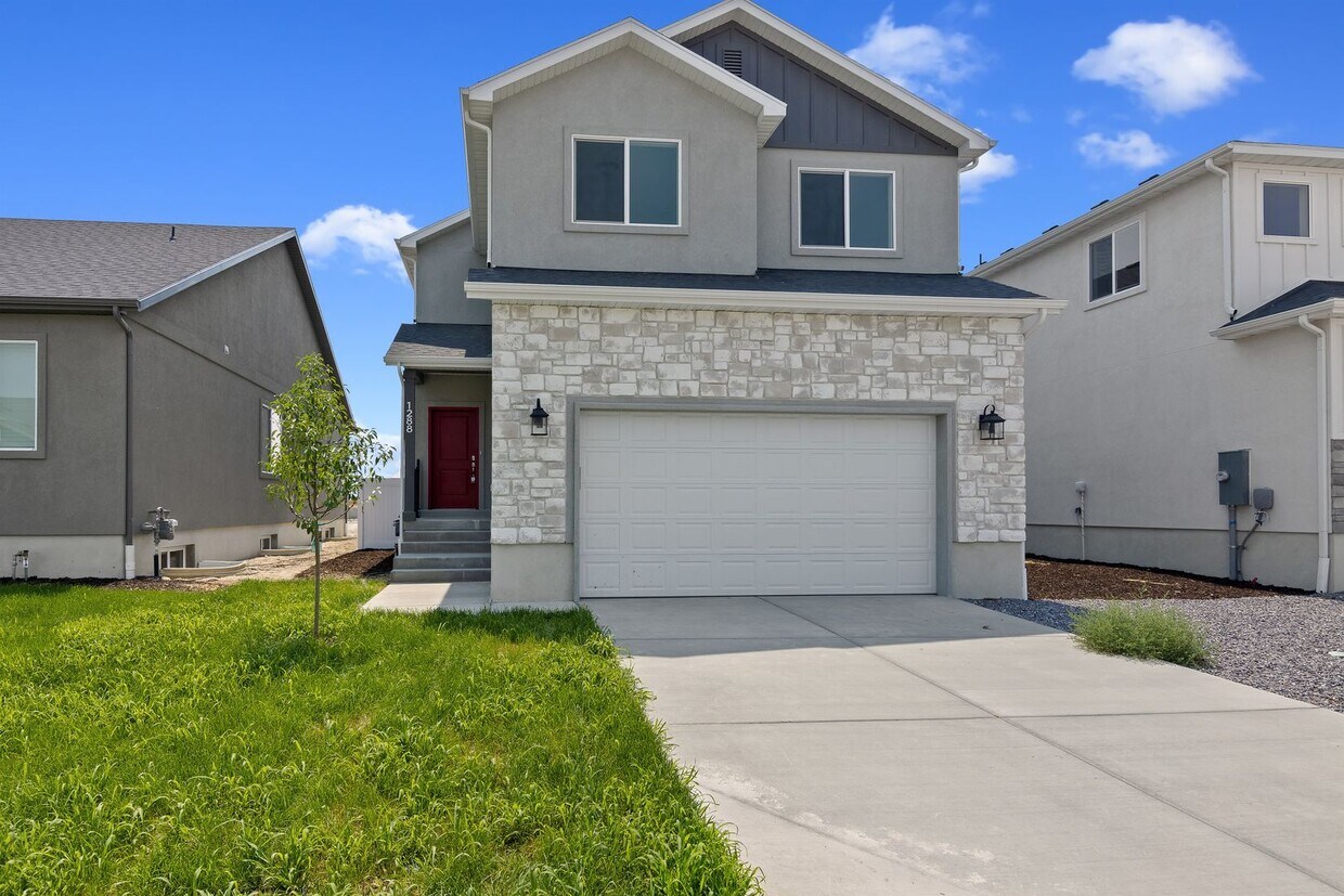 1288 E Pamela St, Eagle Mountain, UT 84005 House Rental in Eagle Mountain, UT