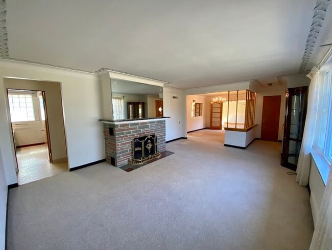 Foto del edificio - For Rent Affton Ranch 3 bed 2 bath