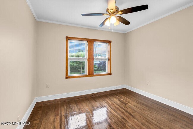 Foto del edificio - 705 7th Ave