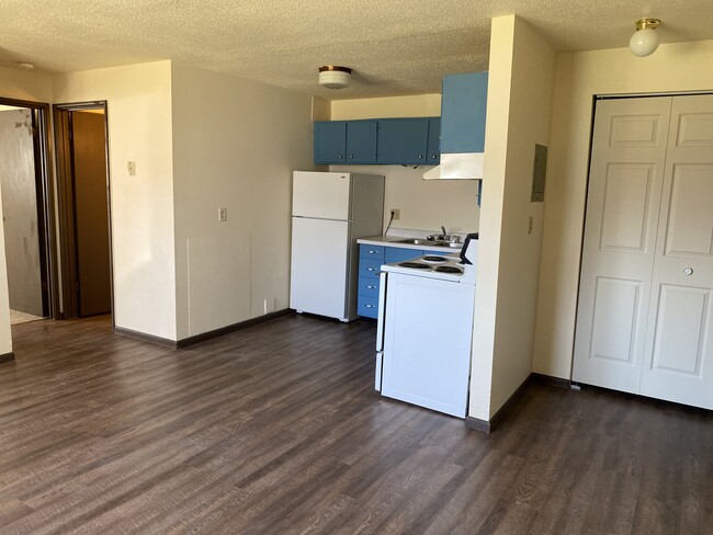 Foto del edificio - 215 6th Ave SW