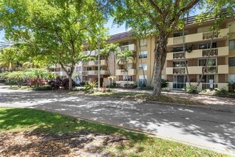 Building Photo - 1800 Sans Souci Blvd