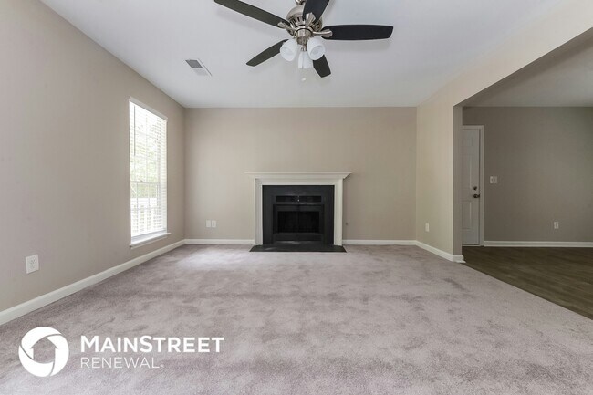 Foto del edificio - 893 Timbervale Ln