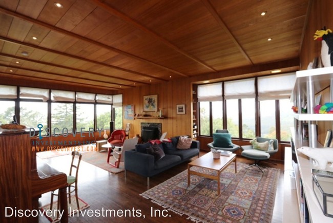 Building Photo - 2 br, 2 bath House - 2727 Marin Avenue