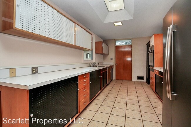 Building Photo - 3 br, 2 bath House - 467 16th Ave NW