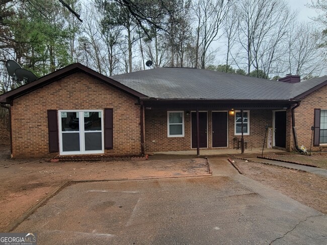 Building Photo - 1086 Summer Brook Anx