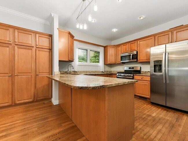 Kitchen - 20 Keefe Ave