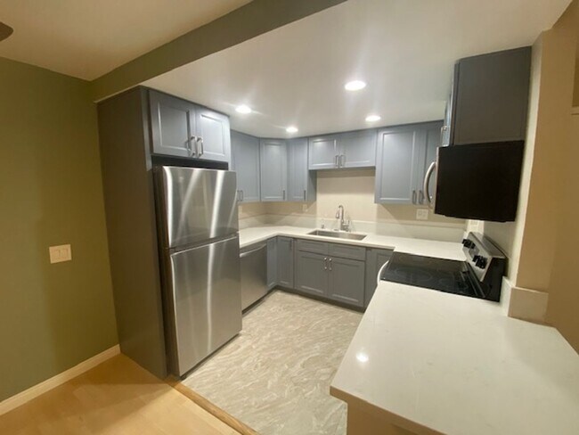 Foto del edificio - Cute 1 Bedroom Condo in the Heart of San Marcos Available Now!