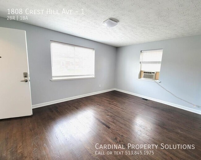 Building Photo - NEWLY UPDATED 2-BEDROOM IN ROSELAWN