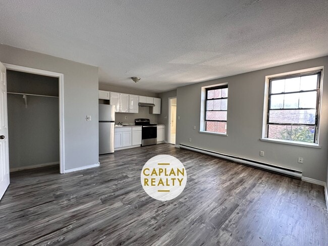 Building Photo - 1407 Chapel St