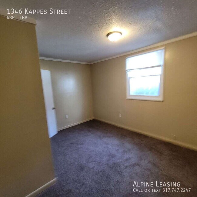 Building Photo - 1346 Kappes St