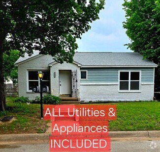 Building Photo - 1620 Oakwood St