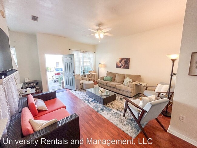 Building Photo - 2 br, 2.5 bath House - 5283 SW 97th Way