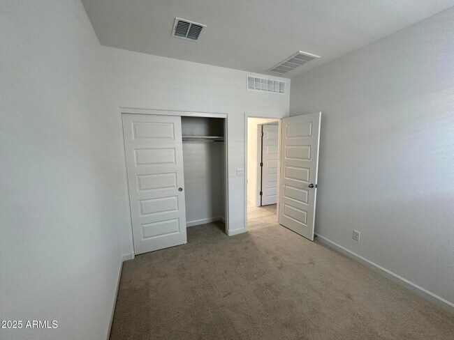 Building Photo - 1821 S 239th Dr