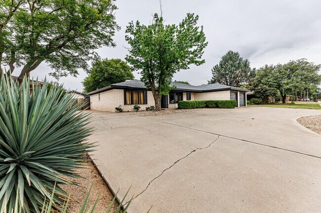 Foto del edificio - 5703 80th St