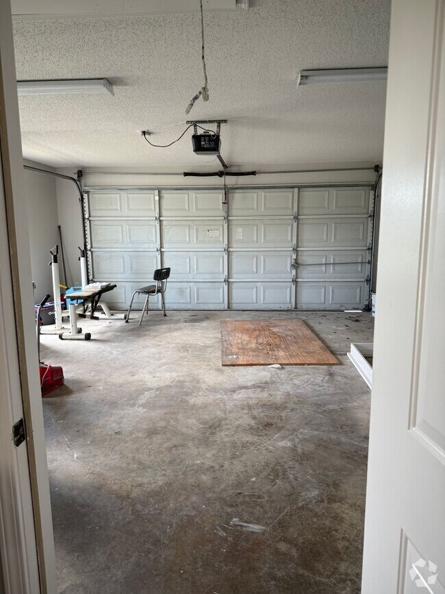 Building Photo - 212 Spartan Loop