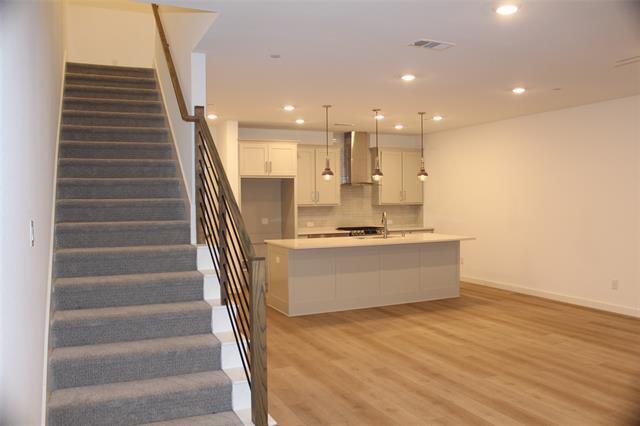 Building Photo - 3721 Rosemont Dr