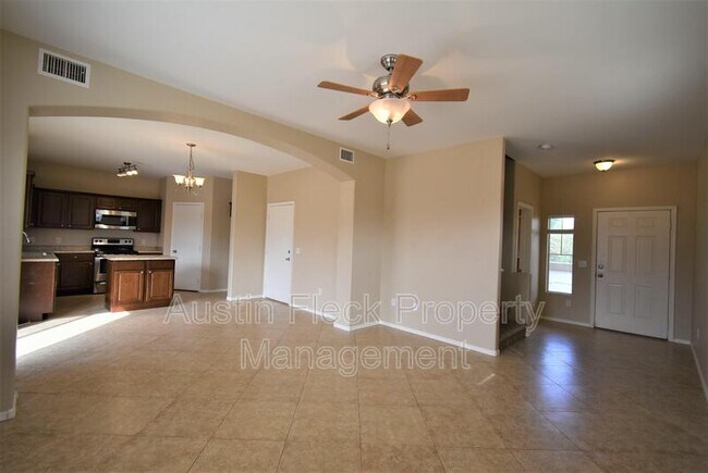 Foto del edificio - 2619 E Shannon St