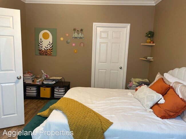 Foto del edificio - 2 br, 2 bath House - 801 Luther St W #1207