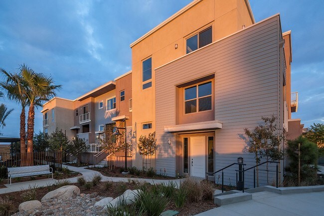 Primary Photo - VEO Communities