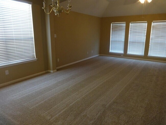 Building Photo - 30 Huntington Bend Dr