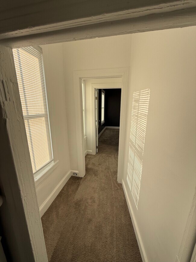 Foto del edificio - 56 S Pershing Ave