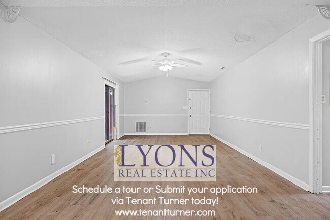 Foto del edificio - 4 bed 2 bath house cozy neighborhood!!