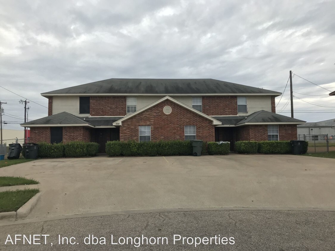 Primary Photo - 1102 Horizon Dr