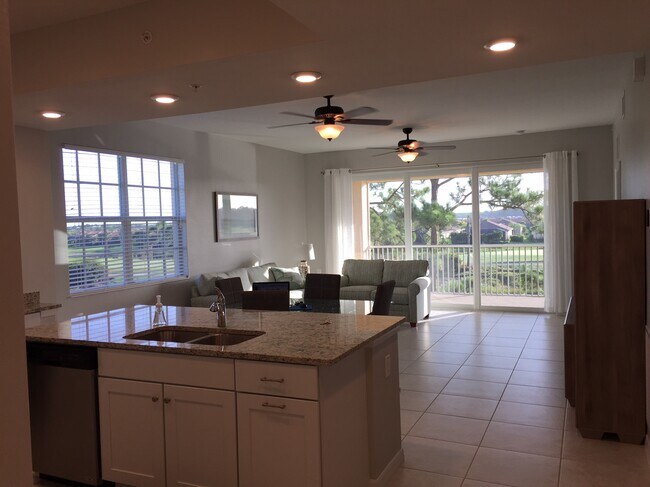 Building Photo - 10740 Palazzo Way