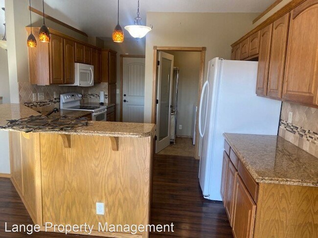 Building Photo - 3 br, 3 bath House - 2450 S. Westgate