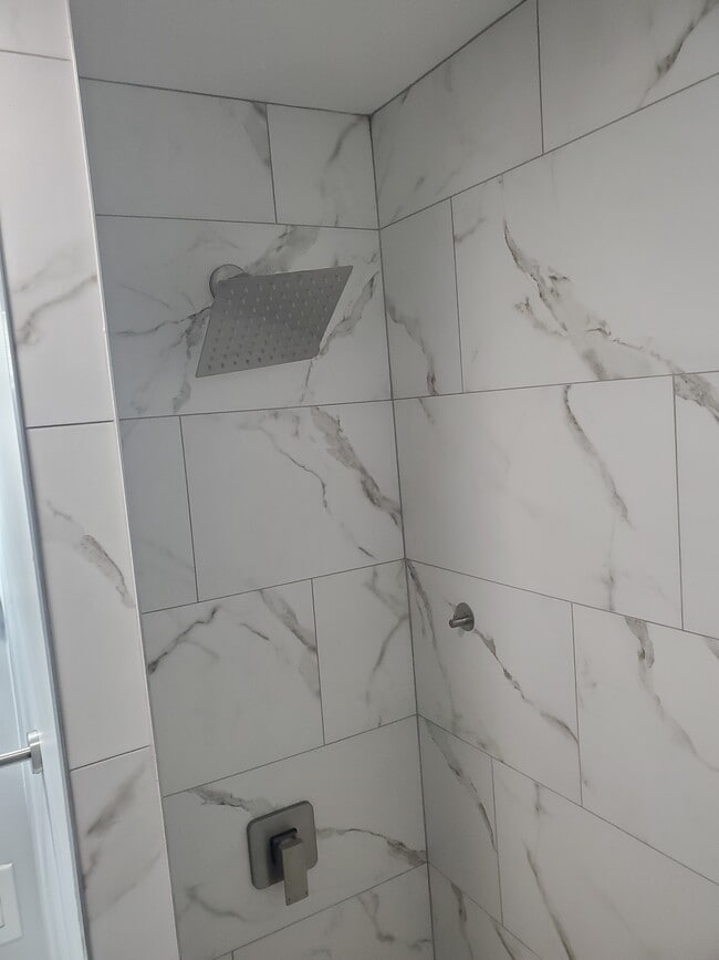 Building Photo - 3118 N Central Park Ave