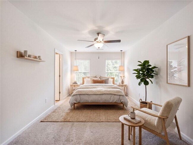 Foto del edificio - 115 Buckingham Ln