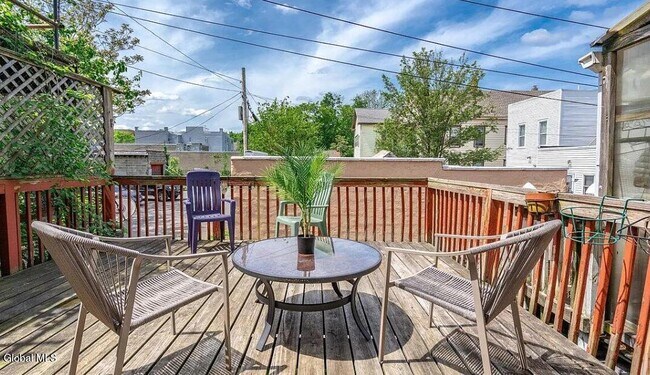 Foto del edificio - 257 Quail St