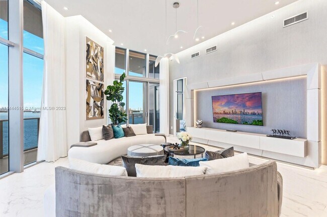 Foto del edificio - 488 NE 18th St