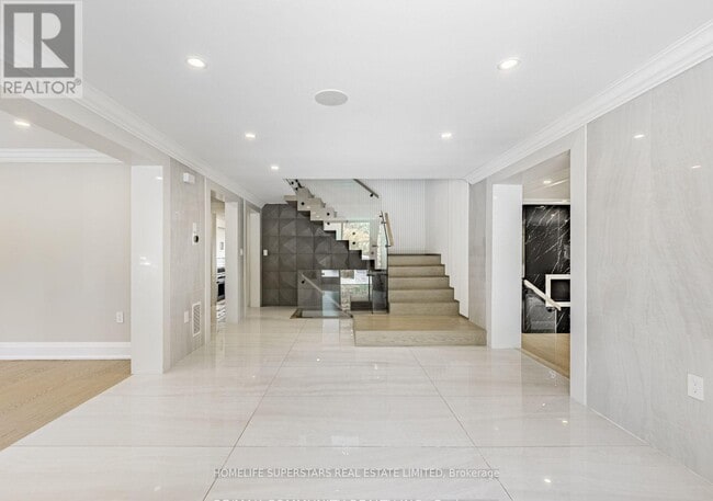 Building Photo - 8508 Appleby Line