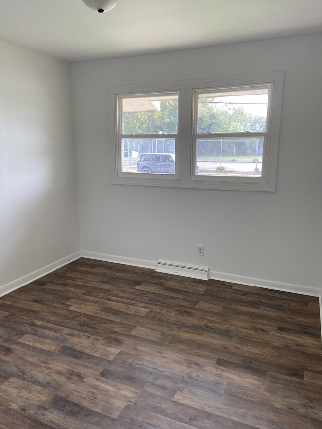 Bedroom 1 - 334 King St