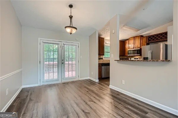 Building Photo - 1255 Luther Way