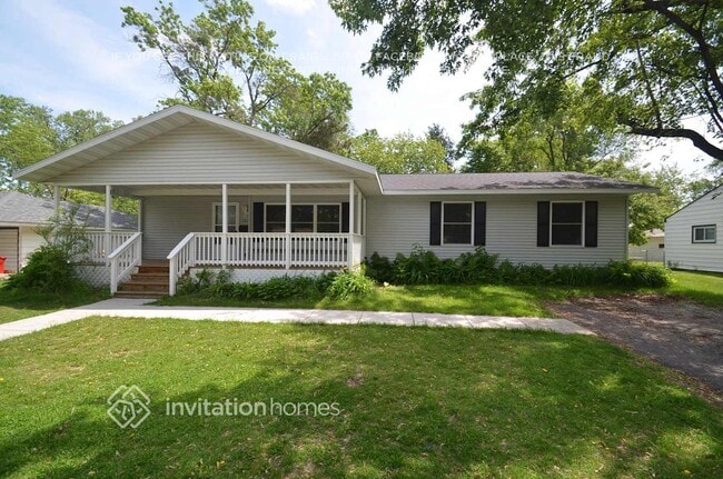 Building Photo - 7215 Thomas Ave S