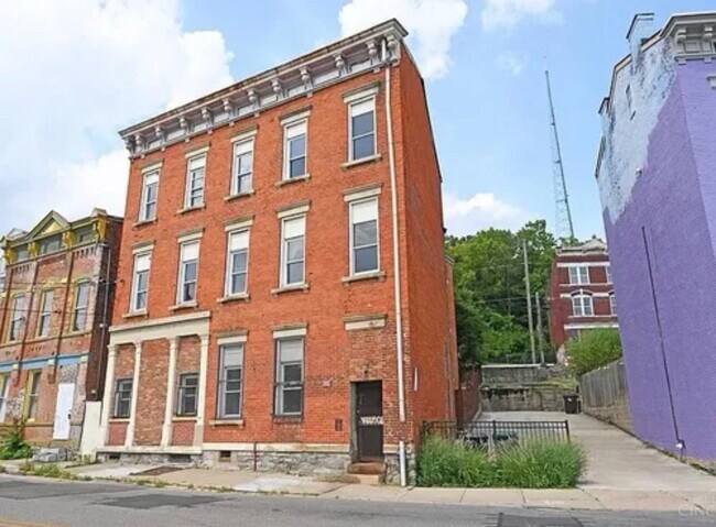 Foto del edificio - 314 W McMicken Ave
