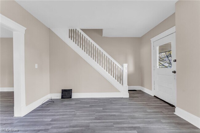 Building Photo - 3103 Bradwell Ave