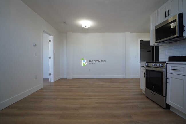 Foto del edificio - 740 E 7th St