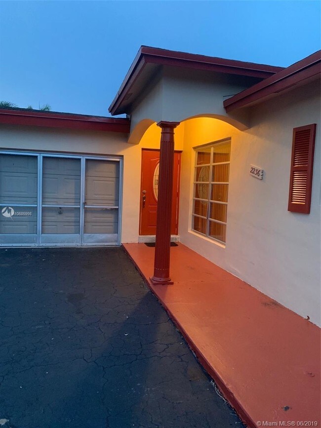 Foto del edificio - 2236 NW 81st Ave