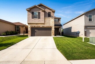 Building Photo - 10115 Pearl Creek